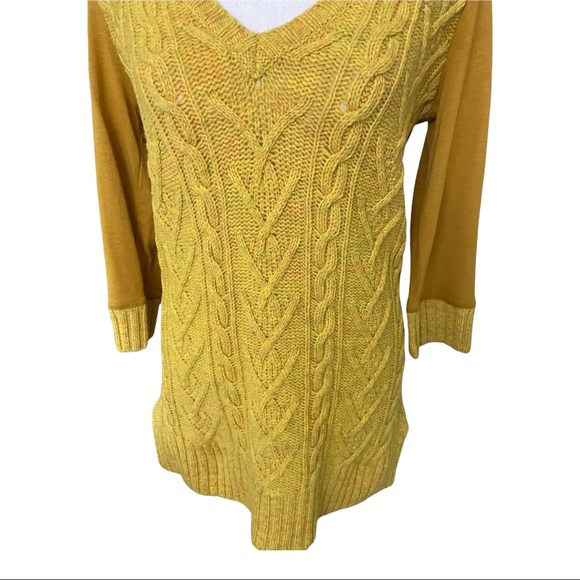 Pilcro and the letter press wool & cotton cable knit style V neck size medium - Picture 2 of 9